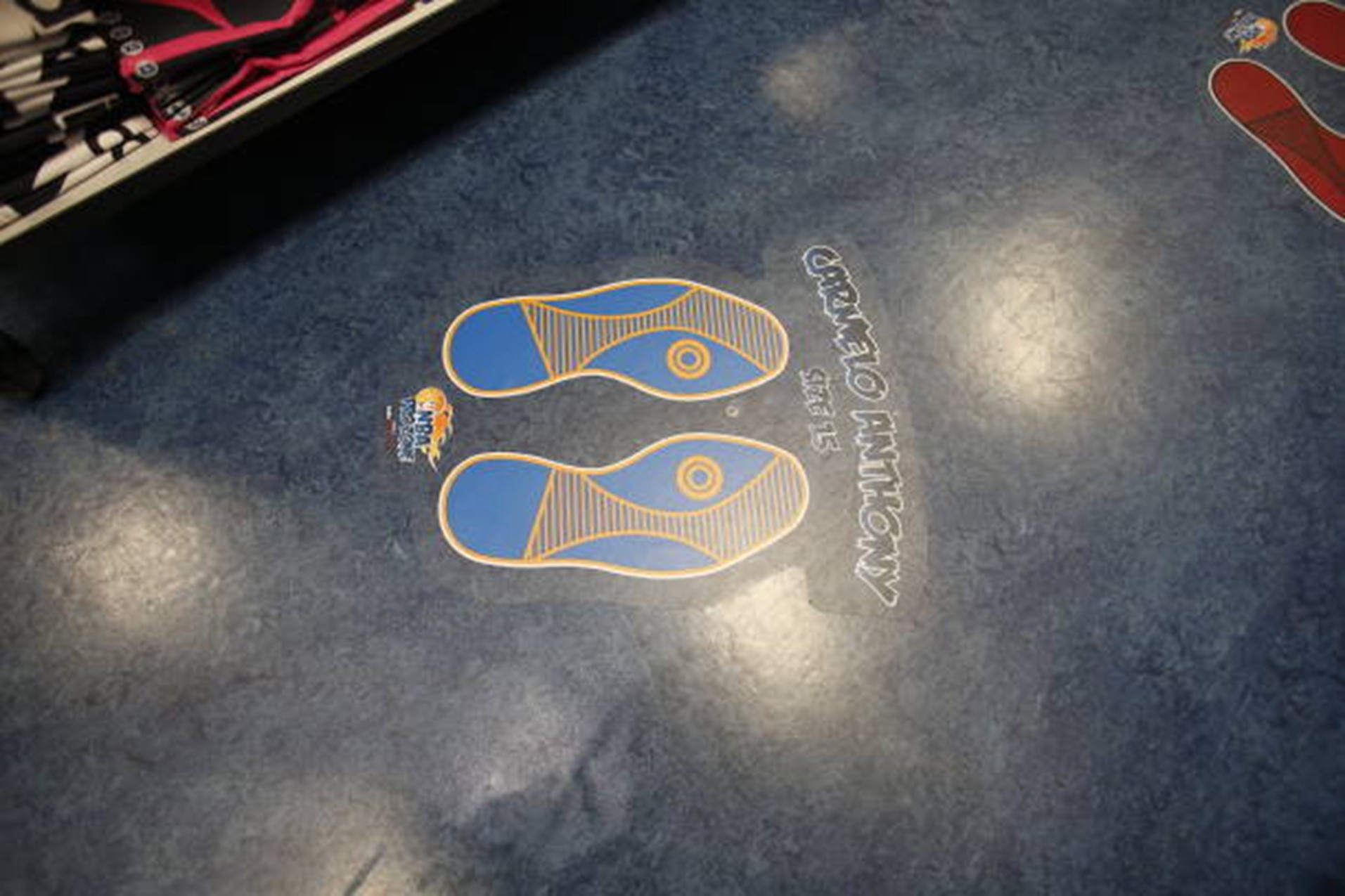 How to Use Custom Floor Graphics for Retail Wayfinding Without Slowing Shoppers